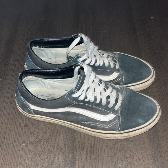 Vans Black and White Sneakers - Picture 2 of 4